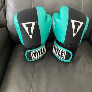 TITLE BOXING GEL WORLD BAG Black/ Teal Boxing Gloves Size- Medium 13 Ounces Each